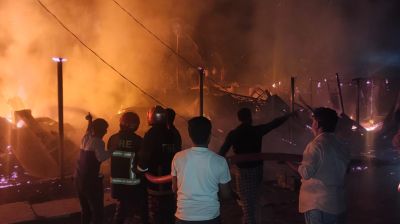 সুবর্ণচরে শর্ট সার্কিটে ২৪ দোকান পুড়ে ছাই