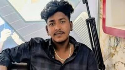 বাড়িতে ঢুকে শিক্ষার্থীকে গুলি করে হত্যা