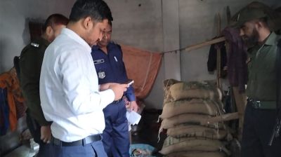 রায়গঞ্জে খাদ্যবান্ধব কর্মসূচির ১৫ বস্তা চাল জব্দ