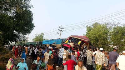 কুমিল্লায় দুই গেইটম্যানের বিরুদ্ধে মামলা