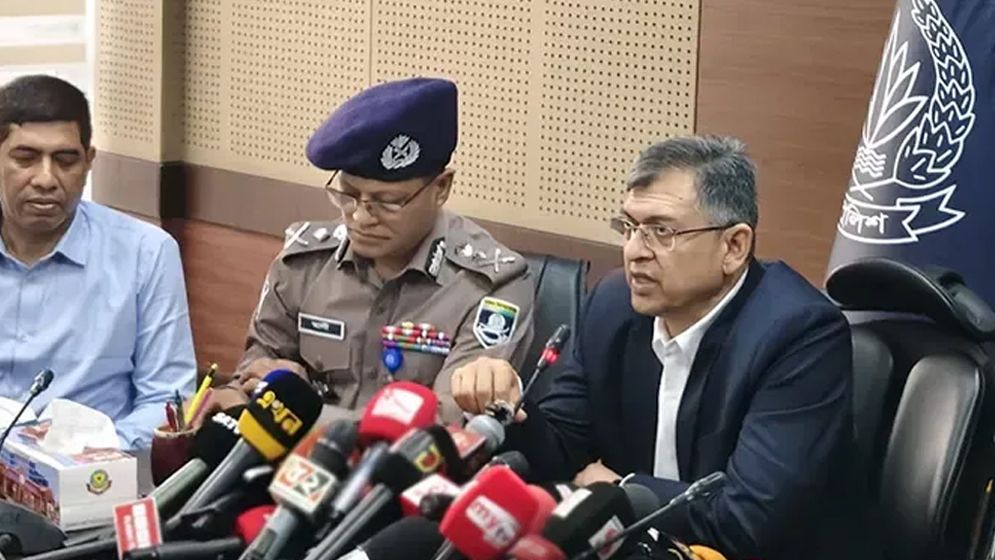 চাঁদাবাজ-সন্ত্রাসী-বিশৃঙ্খলাকারীদের তালিকা প্রস্তুত হচ্ছে 