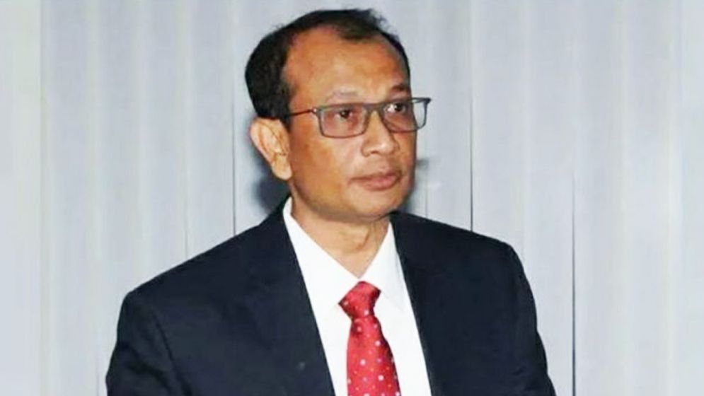 অবশেষে বিচারিক দায়িত্বে বিচারপতি মনিরুজ্জামান