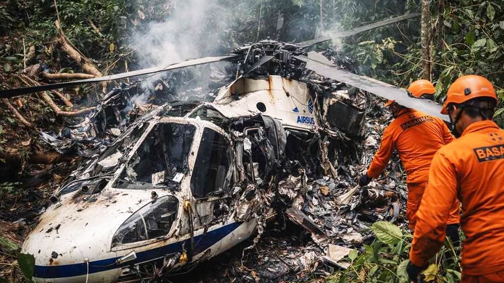 ইন্দোনেশিয়ায় হেলিকপ্টার বিধ্বস্ত হয়ে ৮ আরোহী নিহত