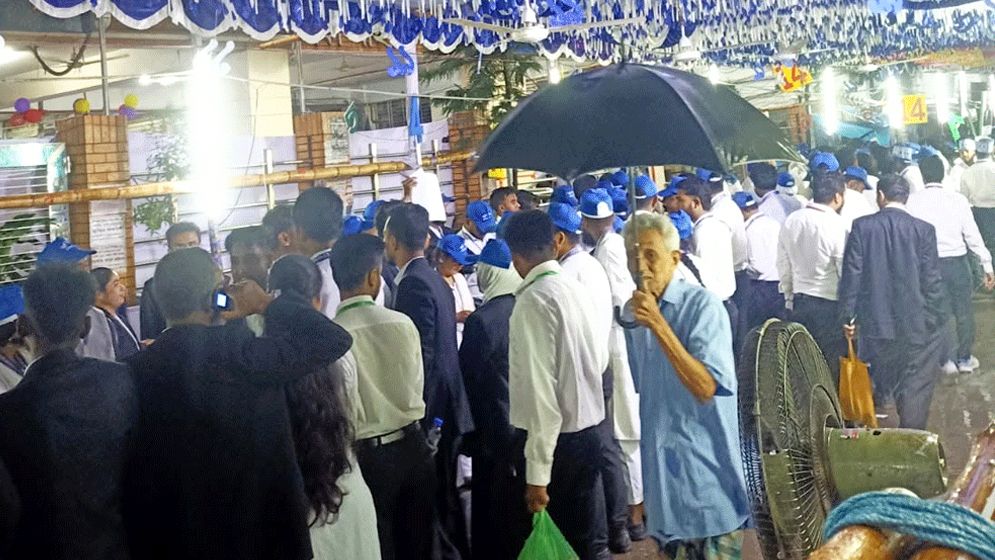 ঢাকা আইনজীবী সমিতির ভোটগ্রহণ শুরু  