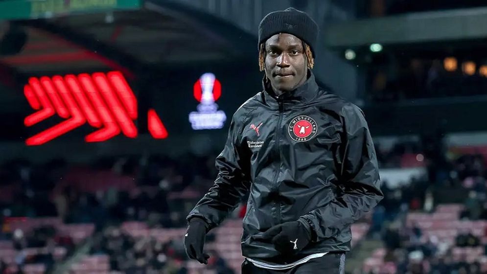 ছুরিকাঘাতে গুরুতর আহত হয়ে হাসপাতালে ইউরোপিয়ান ফুটবলার