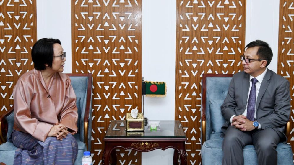 বাণিজ্যমন্ত্রীর সঙ্গে ভুটানের রাষ্ট্রদূতের বৈঠক   