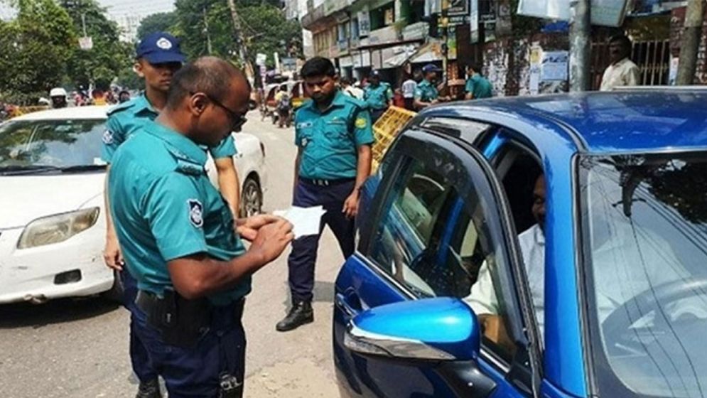 ট্রাফিক আইন লঙ্ঘনে ডিএমপির ২৭৬৭ মামলা