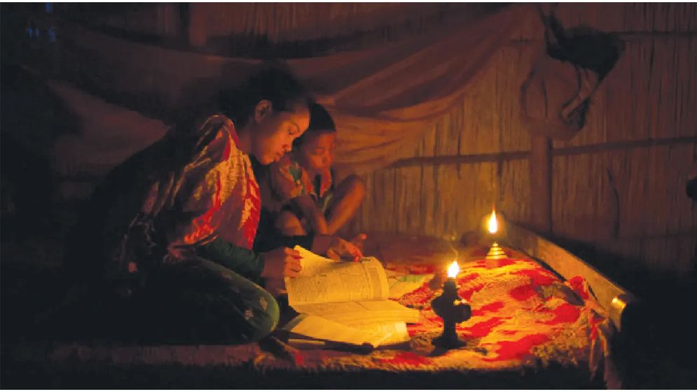 লোডশেডিং ছাড়াল ৪ হাজার মেগাওয়াট, দেশজুড়ে চরম ভোগান্তি