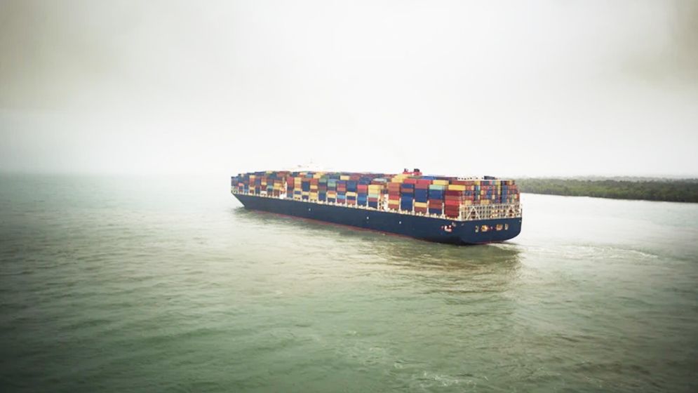 যে পাঁচ সরু সমুদ্রপথের ওপর নির্ভরশীল বিশ্বের বাণিজ্য