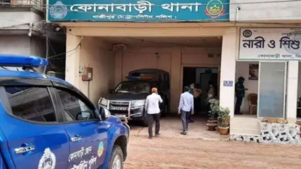 মাদক মামলার ভয় দেখিয়ে টাকা আদায়, ৩ পুলিশ প্রত্যাহার