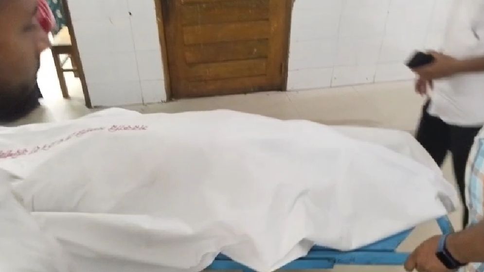 সড়ক দুর্ঘটনায় প্রাণ গেল সাবেক কাউন্সিলরের, আহত ১