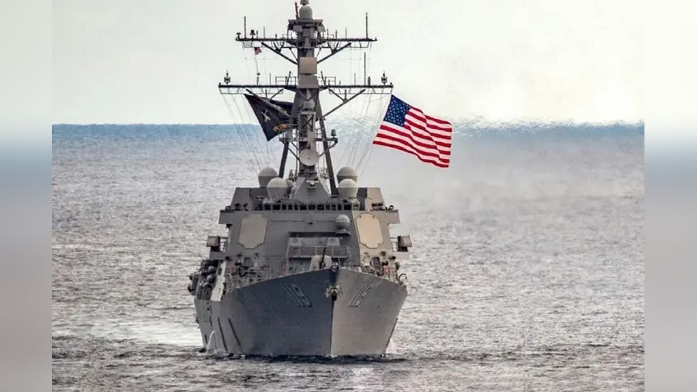 যুদ্ধ পর্বে প্রথম মার্কিন দুই জাহাজের হরমুজ পাড়ি