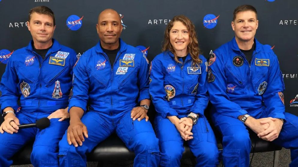 আর্টেমিস-২ এর চার নভোচারীর পরিচয়