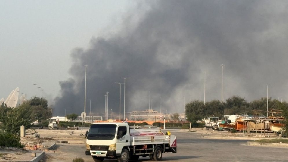 আমিরাতে ক্ষেপণাস্ত্রের ধ্বংসাবশেষ পড়ে আহত ১২