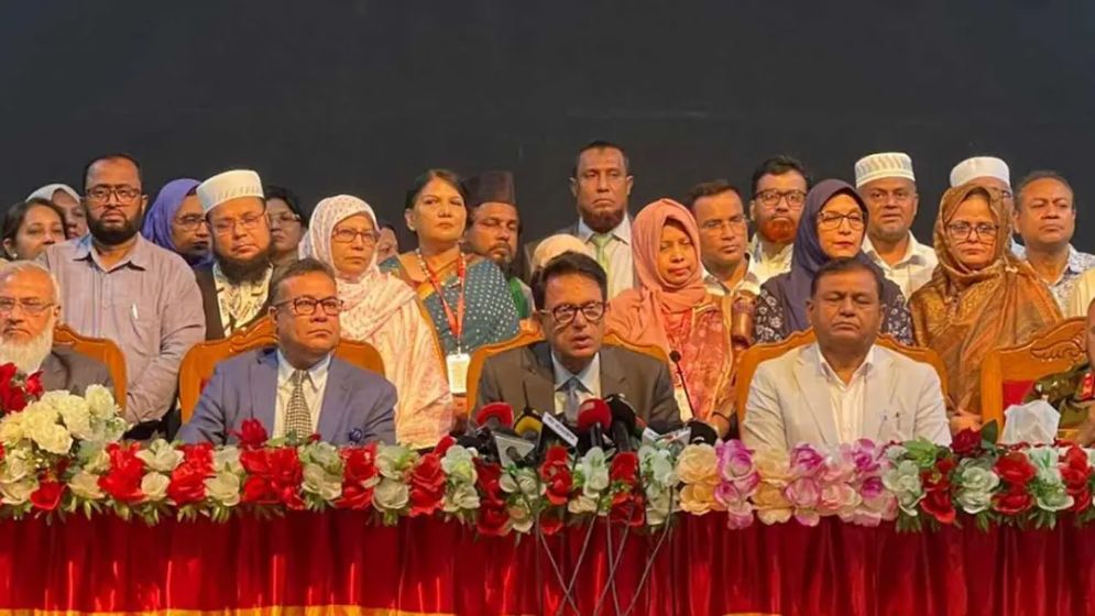 সারাদেশে নয়, ঢাকাতেই সীমিত থাকছে অনলাইন-অফলাইন ক্লাস ব্যবস্থা