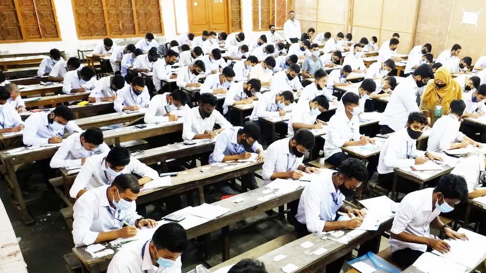 এসএসসি ও সমমানের পরীক্ষা শুরু আজ