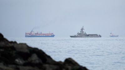 হরমুজ প্রণালিতে ইরানের টোল আদায় বন্ধের দাবি ট্রাম্পের