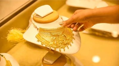 আজও বাড়তি দামে বিক্রি হচ্ছে স্বর্ণ 
