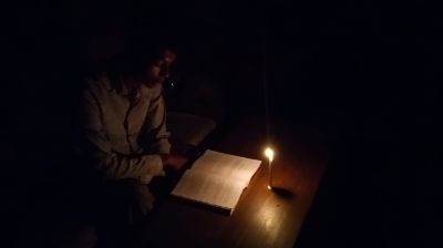 চাহিদার অর্ধেক বিদ্যুৎ সরবরাহে বিপর্যস্ত জনজীবন