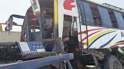 বাস দুর্ঘটনায় প্রাণ গেলো ৩ জনের, আহত ১০ 