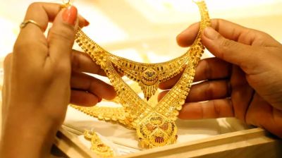 আজ দেশের বাজারে স্বর্ণ বিক্রি হচ্ছে যে দামে