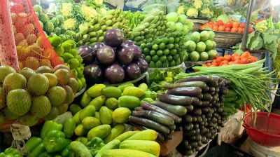 রাজধানীতে সবজির বাজারে আগুন, কেজিতে বেড়েছে ১০–৩০ টাকা