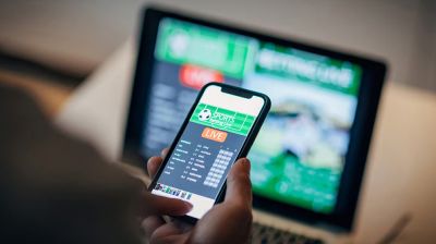 আনলাইন জুয়া: প্রতারণার নিত্য-নতুন ফাঁদ  