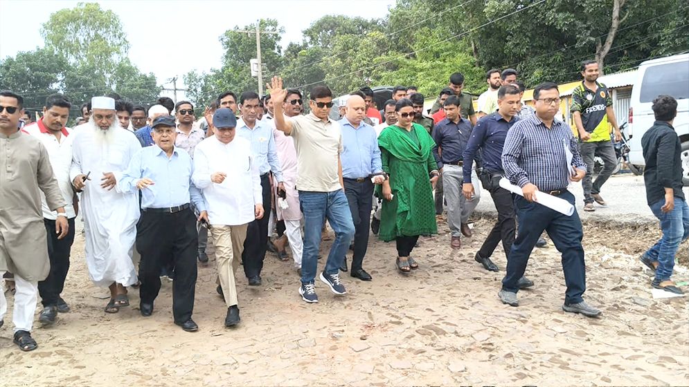 নদীভাঙন এলাকা পরিদর্শনে পানিসম্পদ প্রতিমন্ত্রী