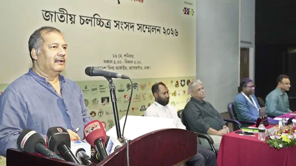 দেশপ্রেমিক ও বিশেষজ্ঞদের নিয়ে রাষ্ট্র মেরামত করা হবে: তথ্যমন্ত্রী  