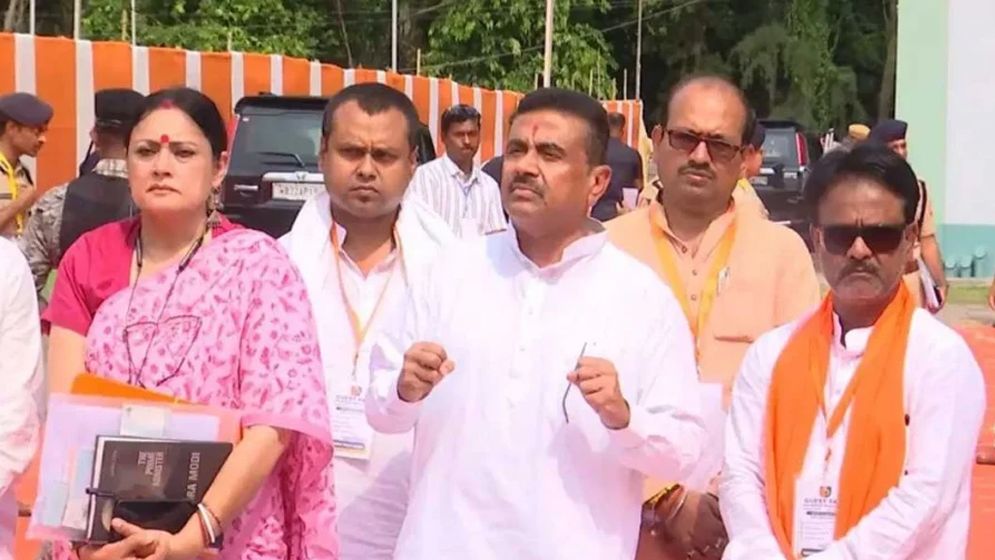 পশ্চিমবঙ্গ ছাড়তে ‘অবৈধ বাংলাদেশিদের’ কড়া হুঁশিয়ারি শুভেন্দুর