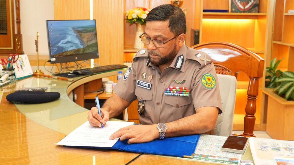 দায়িত্ব গ্রহণ করলেন ‎ডিএমপির নতুন কমিশনার