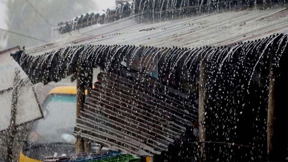 ৪ বিভাগে ভারী বৃষ্টি, ভূমিধসের আশঙ্কা