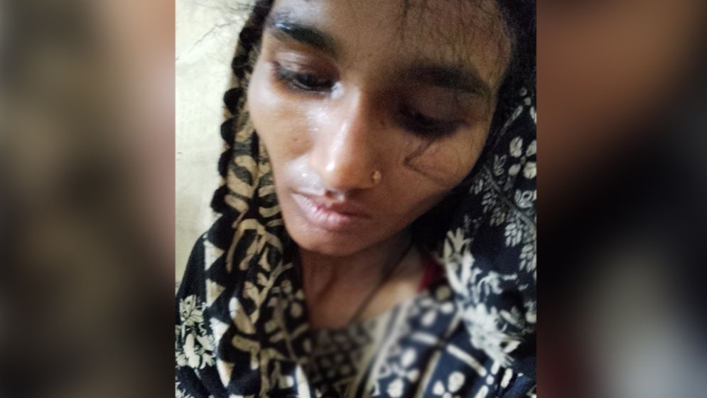 হাত-পা বেঁধে নিজ সন্তানকে হত্যা করলেন মা