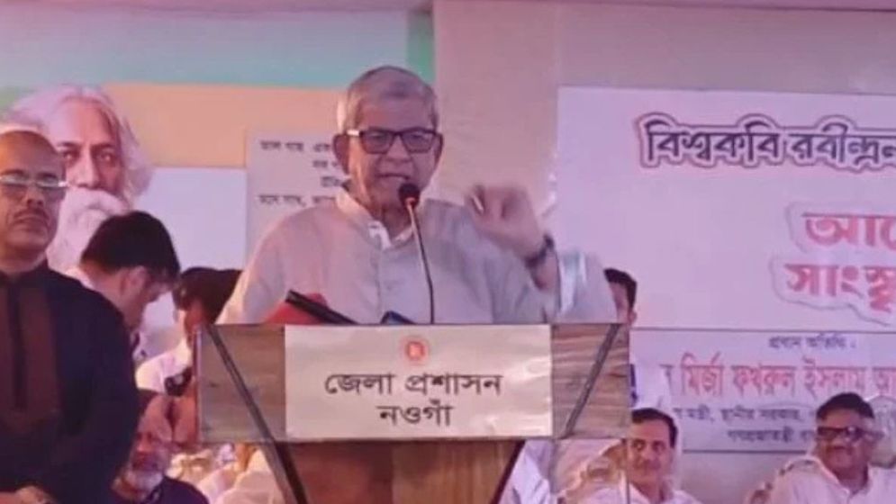 সাহিত্যের সর্বক্ষেত্রে বিশ্বকবি রবীন্দ্রনাথের বিচরণ ছিল দৃঢ়