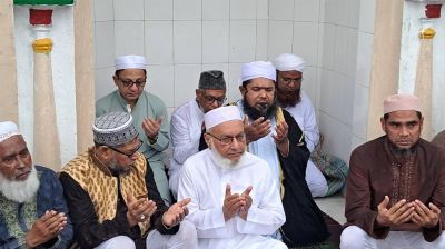 বৃষ্টির মধ্যেও সিলেটে ঈদের জামাতে জনস্রোত