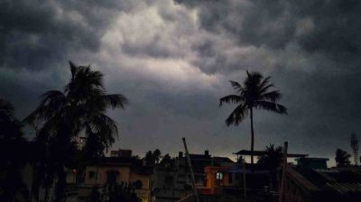 সন্ধ্যার মধ্যে ৮ অঞ্চলে ঝড়ের আভাস, নদীবন্দরে সতর্কতা