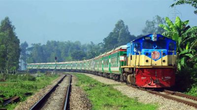 ট্রেনে ফিরতি যাত্রা : আজ বিক্রি হবে ৩১ মে’র টিকিট
