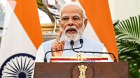 ‘অন্তত এক বছর স্বর্ণ কেনা থেকে বিরত থাকুন’