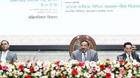গণতন্ত্র প্রতিষ্ঠায় জেলাপ্রশাসকদের ভূমিকা তাৎপর্যপূর্ণ: স্পিকার