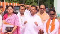 পশ্চিমবঙ্গ ছাড়তে ‘অবৈধ বাংলাদেশিদের’ কড়া হুঁশিয়ারি শুভেন্দুর