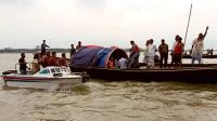 নৌকাডুবিতে নিখোঁজ বাবা-ছেলের মরদেহ উদ্ধার