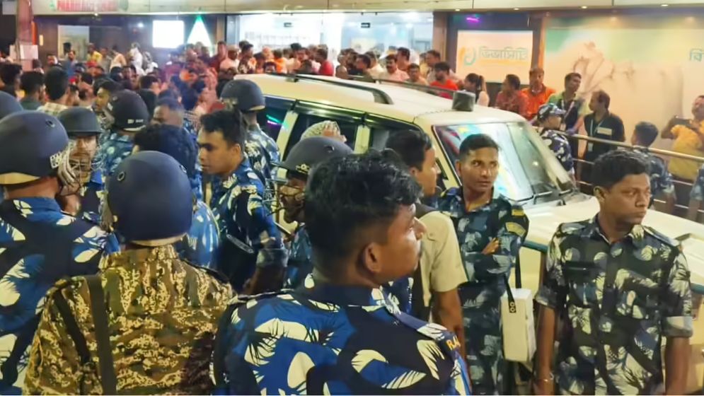 পশ্চিমবঙ্গে ভোট-পরবর্তী সহিংসতায় নিহত ৪, গ্রেপ্তার ৪ শতাধিক