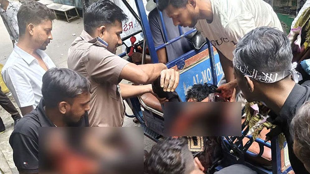 তাজিয়া মিছিলের সঙ্গে ছিল যুবক, ধাওয়া দিয়ে কুপিয়ে হত্যা  