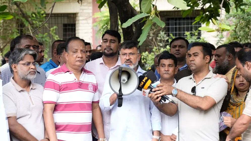 ‘প্রধানমন্ত্রীর নির্দেশে ২৯টি খাল দখলমুক্ত করবে ডিএনসিসি’ 