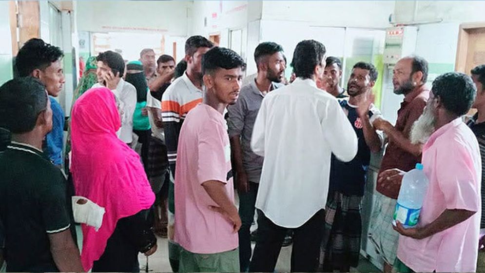 আর্জেন্টিনা-ব্রাজিল ম্যাচ ঘিরে সংঘর্ষ, আহত ৫০