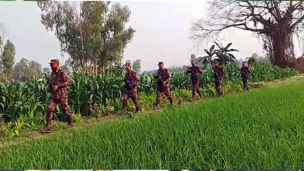 হাতীবান্ধা সীমান্তে বিএসএফের পুশইন চেষ্টা রুখে দিল বিজিবি