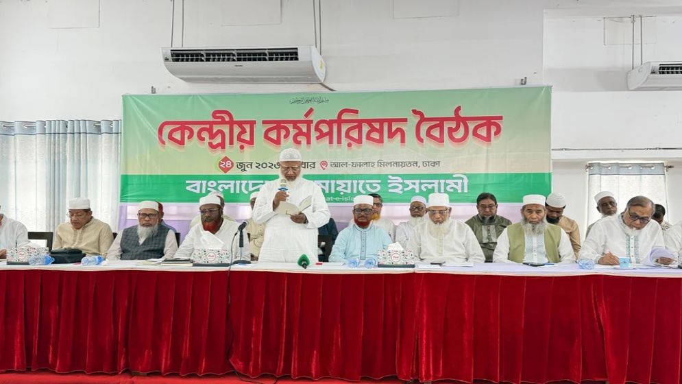 চব্বিশের চেতনাকে ভুলিয়ে দেওয়ার আত্মঘাতী অপচেষ্টায় লিপ্ত সরকার