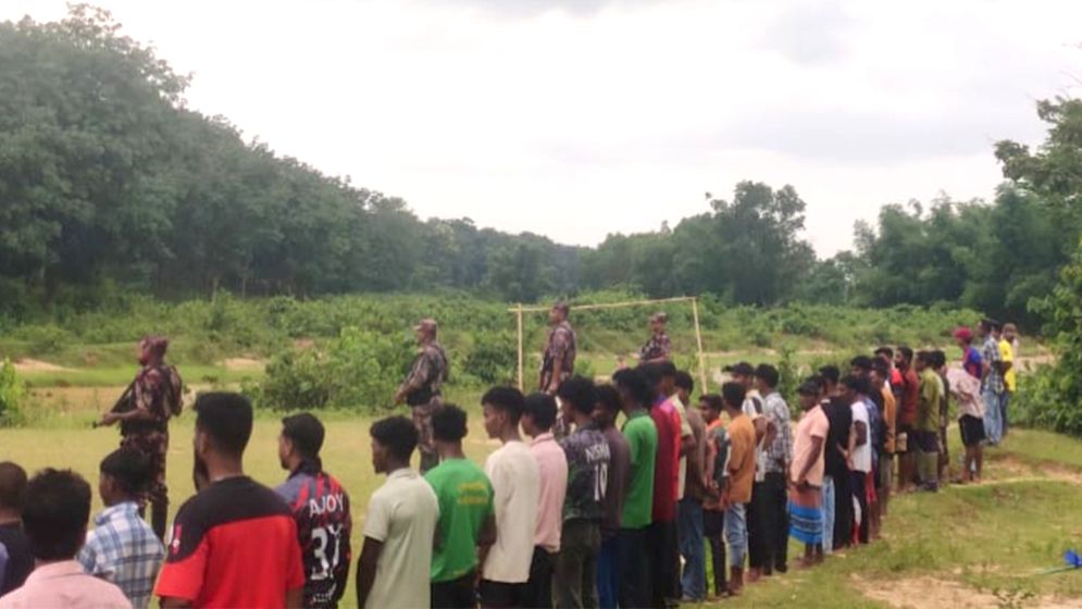 বিএসএফের পুশইনের চেষ্টা প্রতিহত করল বিজিবি