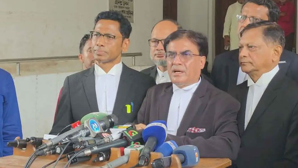 জামায়াতপন্থি আইন কর্মকর্তাদের পদত্যাগ ‘রাজনৈতিক স্ট্যান্টবাজি’ 