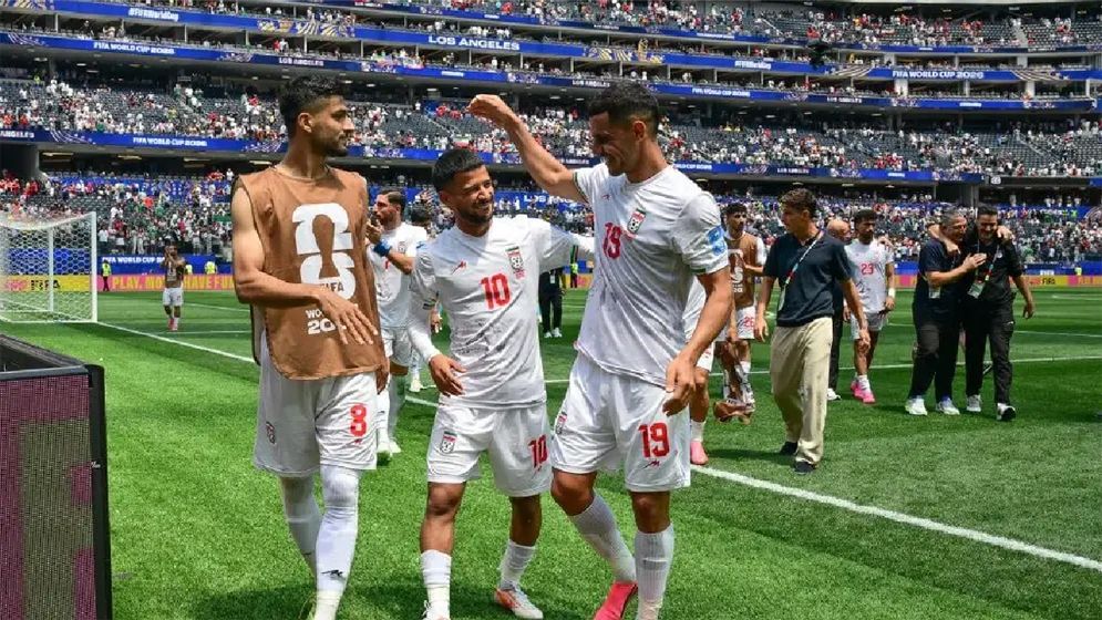 ‘নিপীড়িত’ ইরানই এখন ইতিহাসের দোরগোড়ায়